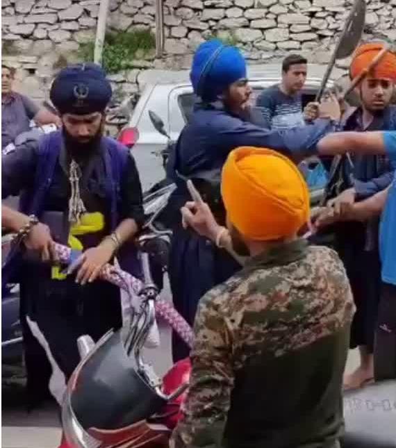 हेमकुंड साहिब