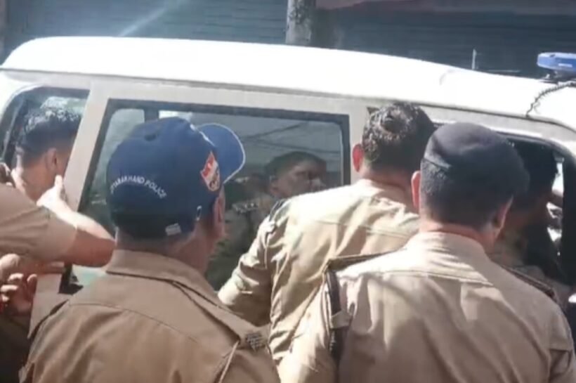 डीएवी कॉलेज में बवाल